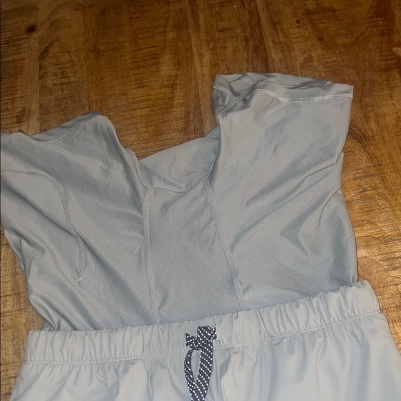 Fabletics Gray Athletic Shorts - Picture 3 of 3